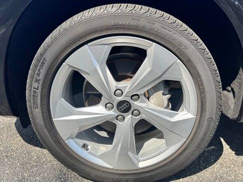 Certified 2023 Audi Q5 2.0T Premium Plus w/ Premium Plus Package AWD/4WD image 12