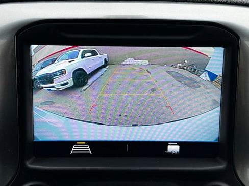 Used 2021 Chevrolet Silverado 1500 LT Trail Boss image 4