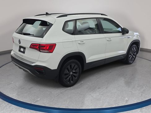 Used 2024 Volkswagen Taos S FWD image 5