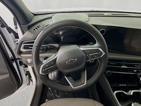 New 2026 Chevrolet Traverse LT w/ Midnight/Sport Edition FWD image 13
