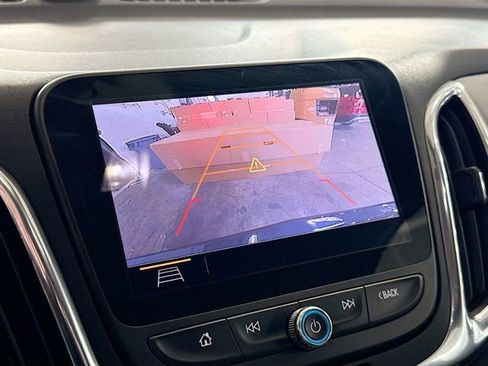 Used 2019 Chevrolet Equinox Premier FWD image 14
