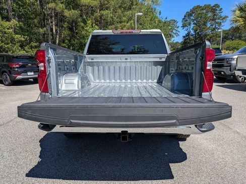 Used 2025 Chevrolet Silverado 1500 LT RWD image 12