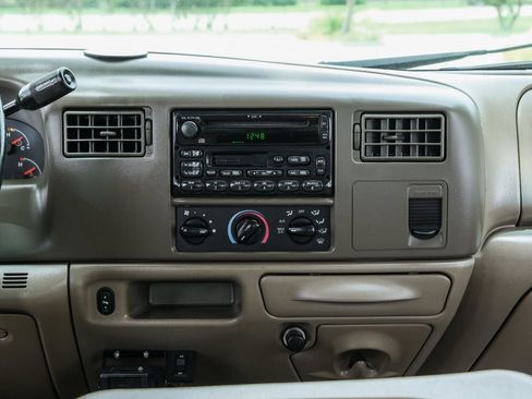 Used 2003 Ford F350 XLT RWD image 44