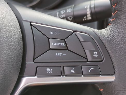 New 2025 Nissan Versa SR w/ Trunk Package image 24