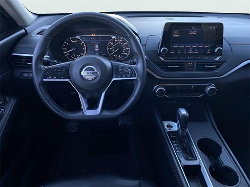 Used 2022 Nissan Altima 2.5 SR image 16