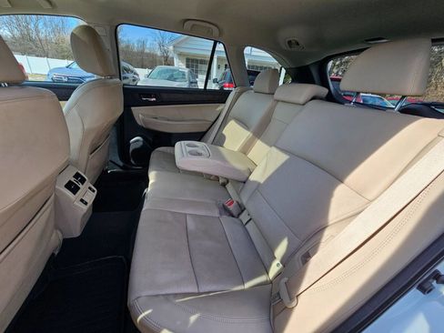 Used 2019 Subaru Outback 2.5i Limited w/ Popular Package #2 image 46