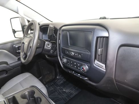 Used 2018 Chevrolet Silverado 2500 W/T w/ WT Convenience Package image 38