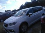 Used 2023 Chrysler Pacifica Touring-L FWD image 2