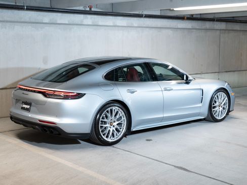Certified 2023 Porsche Panamera Platinum Edition RWD image 9