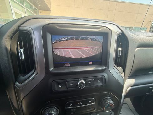 Used 2021 Chevrolet Silverado 1500 Custom AWD/4WD image 18