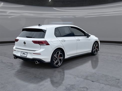 New 2026 Volkswagen GTI SE image 5
