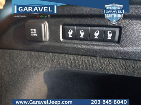 Used 2023 Jeep Grand Cherokee L Summit w/ Luxury Tech Group V image 33