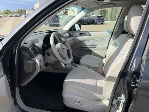 Used 2011 Subaru Forester 2.5X Premium AWD/4WD image 13