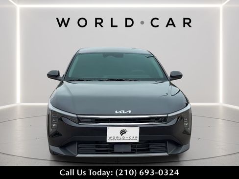 Certified 2025 Kia K4 GT-Line Turbo FWD image 8