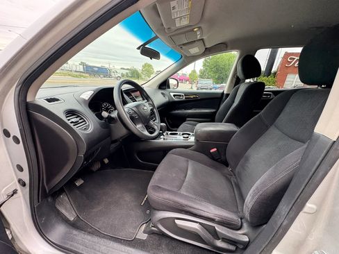 Used 2016 Nissan Pathfinder S AWD/4WD image 12