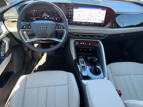 New 2025 Audi Q5 Premium image 27