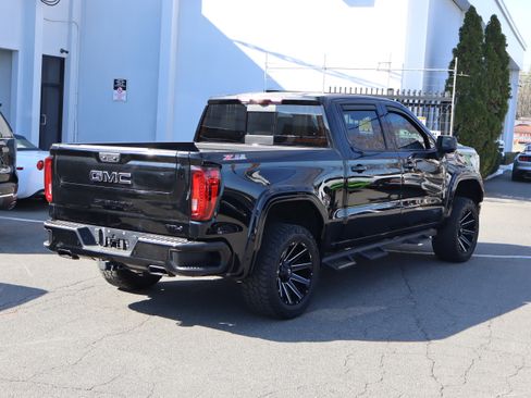 Used 2023 GMC Sierra 1500 AT4 w/ AT4 Premium Package image 10
