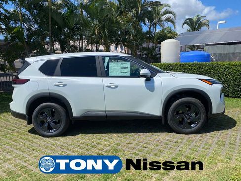 New 2026 Nissan Rogue SV FWD image 8