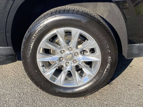 Used 2024 Chevrolet Tahoe Premier AWD/4WD image 8