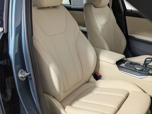 Used 2021 BMW 330i xDrive Sedan w/ Convenience Package image 16
