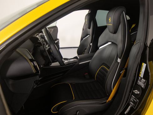 Certified 2025 Ferrari Purosangue AWD/4WD image 19
