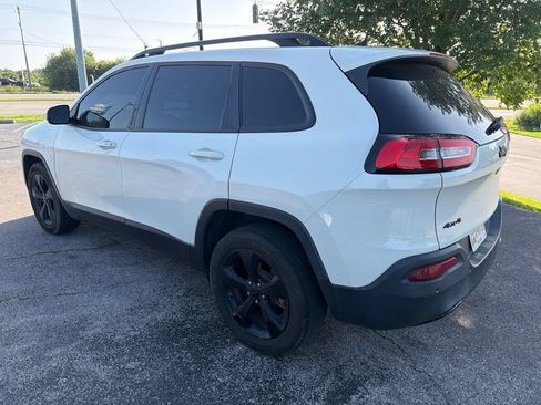 Used 2018 Jeep Cherokee Limited w/ High Altitude Package AWD/4WD image 4