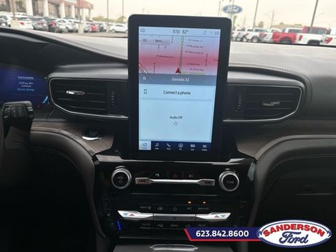 Certified 2023 Ford Explorer Platinum w/ Premium Technology Package RWD image 17