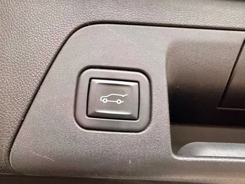 Used 2023 Buick Envision Avenir AWD/4WD image 10