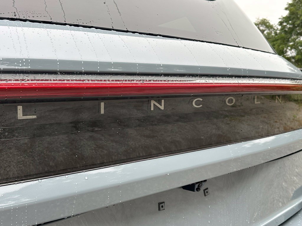 New 2027 Lincoln Navigator Premiere AWD/4WD image 27
