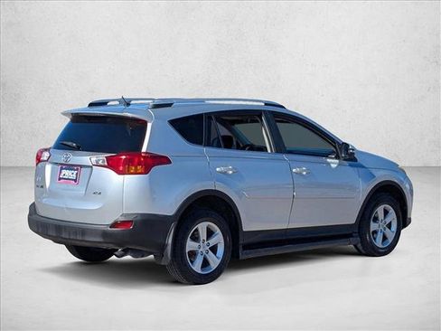 Used 2013 Toyota RAV4 XLE image 5