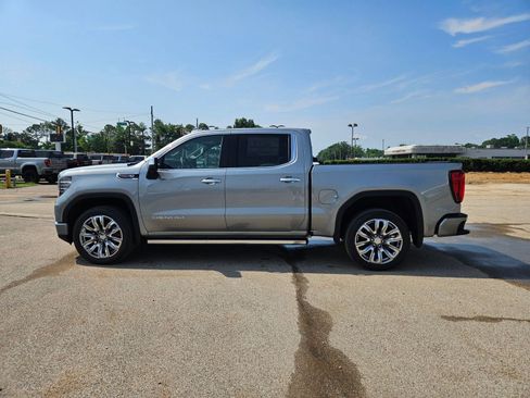 New 2026 GMC Sierra 1500 Denali AWD/4WD image 2