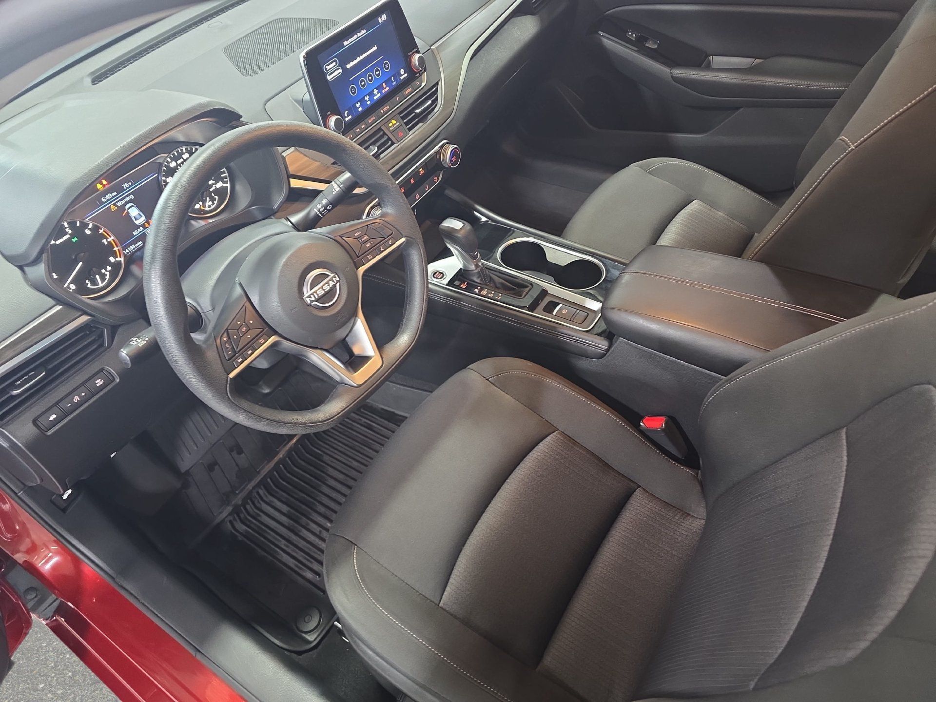 Used 2023 Nissan Altima 2.5 SV AWD/4WD image 16