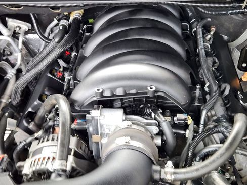 Used 2020 GMC Yukon XL Denali w/ Denali Premium Package image 17