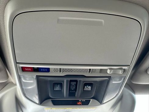 Used 2021 Subaru Forester Limited w/ Popular Package #3 image 24