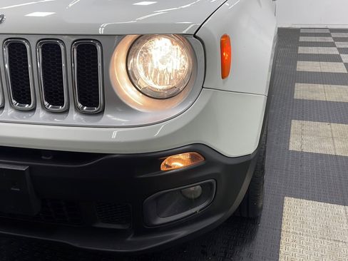 Used 2017 Jeep Renegade Limited AWD/4WD image 27