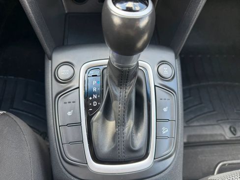 Used 2019 Hyundai Kona SEL image 11