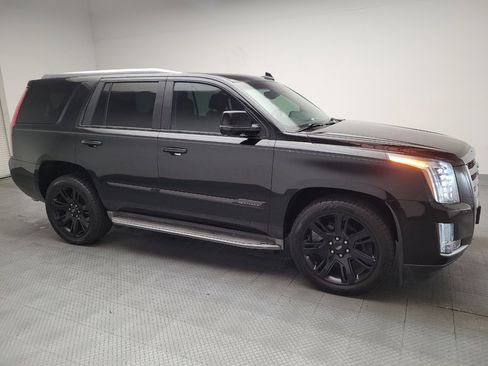 Used 2016 Cadillac Escalade Luxury AWD/4WD image 11