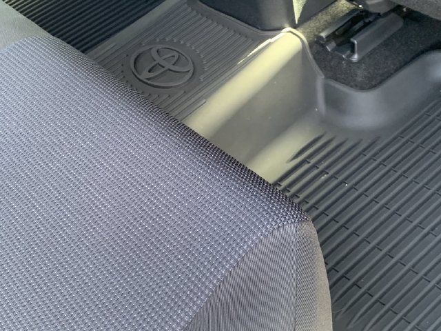 Used 2025 Toyota RAV4 LE AWD/4WD image 37