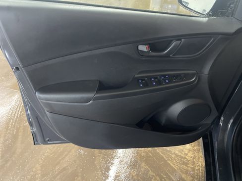Used 2023 Hyundai Kona SEL image 13