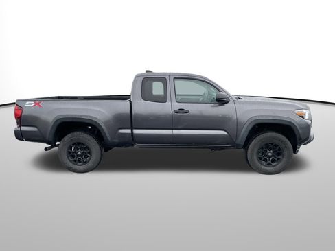 Used 2020 Toyota Tacoma SR w/ SX Package image 2