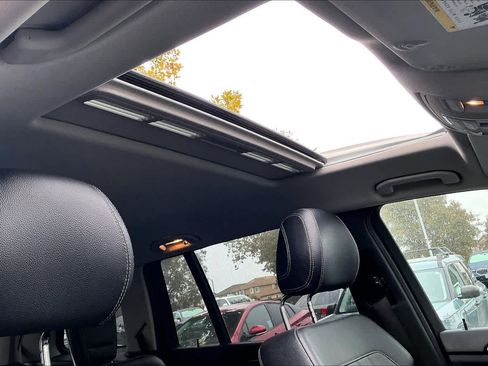 Used 2014 Mercedes-Benz GL 450 4MATIC image 23