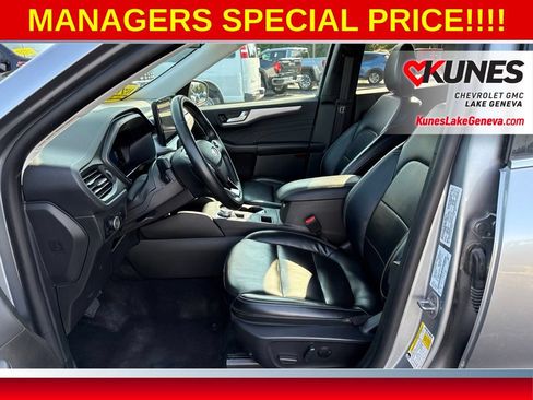 Used 2024 Ford Escape Platinum AWD/4WD image 15