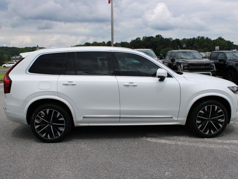 Used 2025 Volvo XC90 B6 Plus AWD/4WD image 5