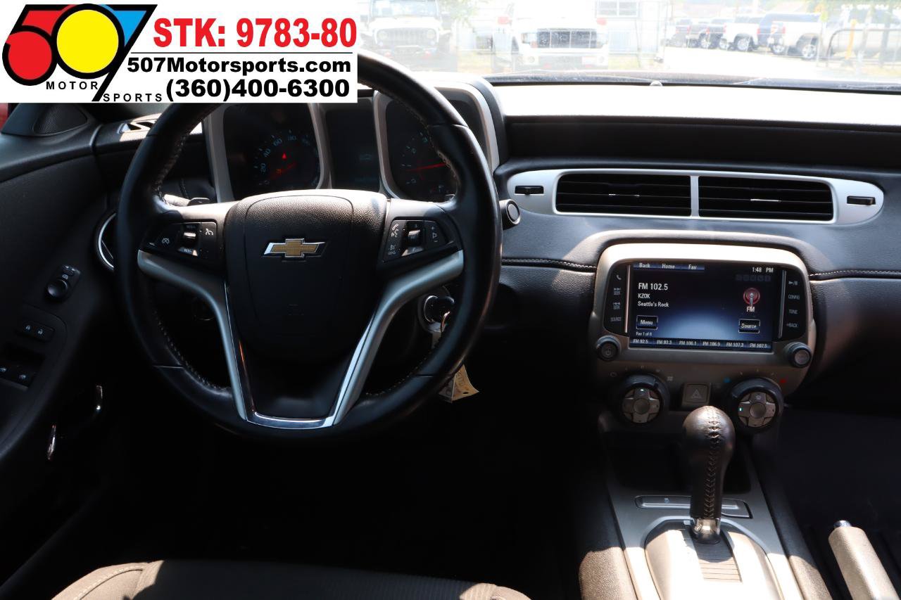 Used 2015 Chevrolet Camaro LT RWD image 16