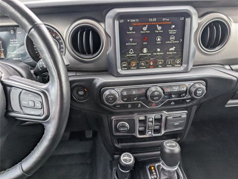 Used 2022 Jeep Wrangler Unlimited Sport AWD/4WD image 17