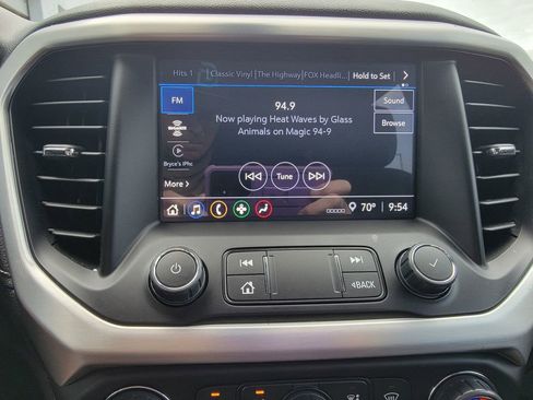 Used 2023 GMC Acadia SLE w/ Driver Convenience Package image 22