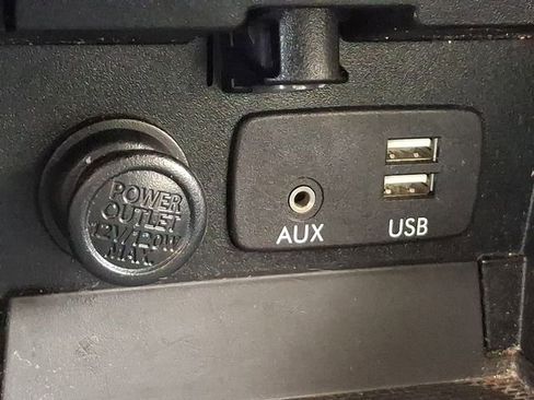 Used 2017 Subaru Outback 2.5i Premium image 28