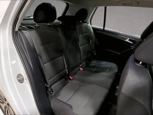 Used 2019 Volkswagen e-Golf SE w/ Driver Assistance Package image 25