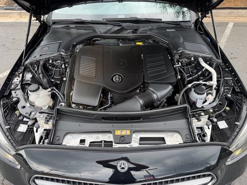 Used 2022 Mercedes-Benz C 300 Sedan w/ Exclusive Trim Package image 6