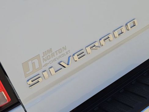 Used 2025 Chevrolet Silverado 2500 LTZ w/ LTZ Premium Package AWD/4WD image 14